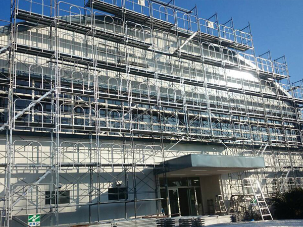 東部架設施工事例・茎崎第二小学校屋内運動場耐震補強工事