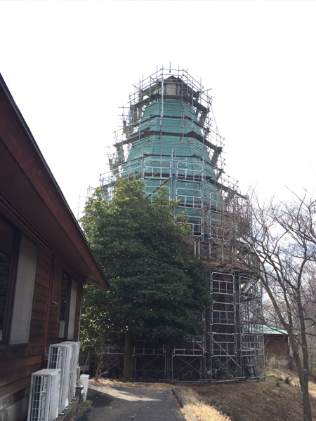 東部架設施工事例・森林公園森の交流センター屋根改修工事